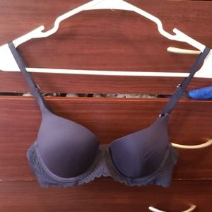 Bra 34b